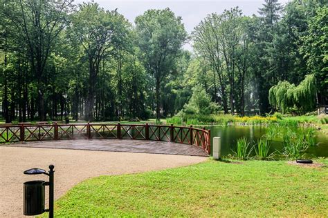  Wangsan Friendship Park: Oaza spokoju i piękna w samym sercu miasta!